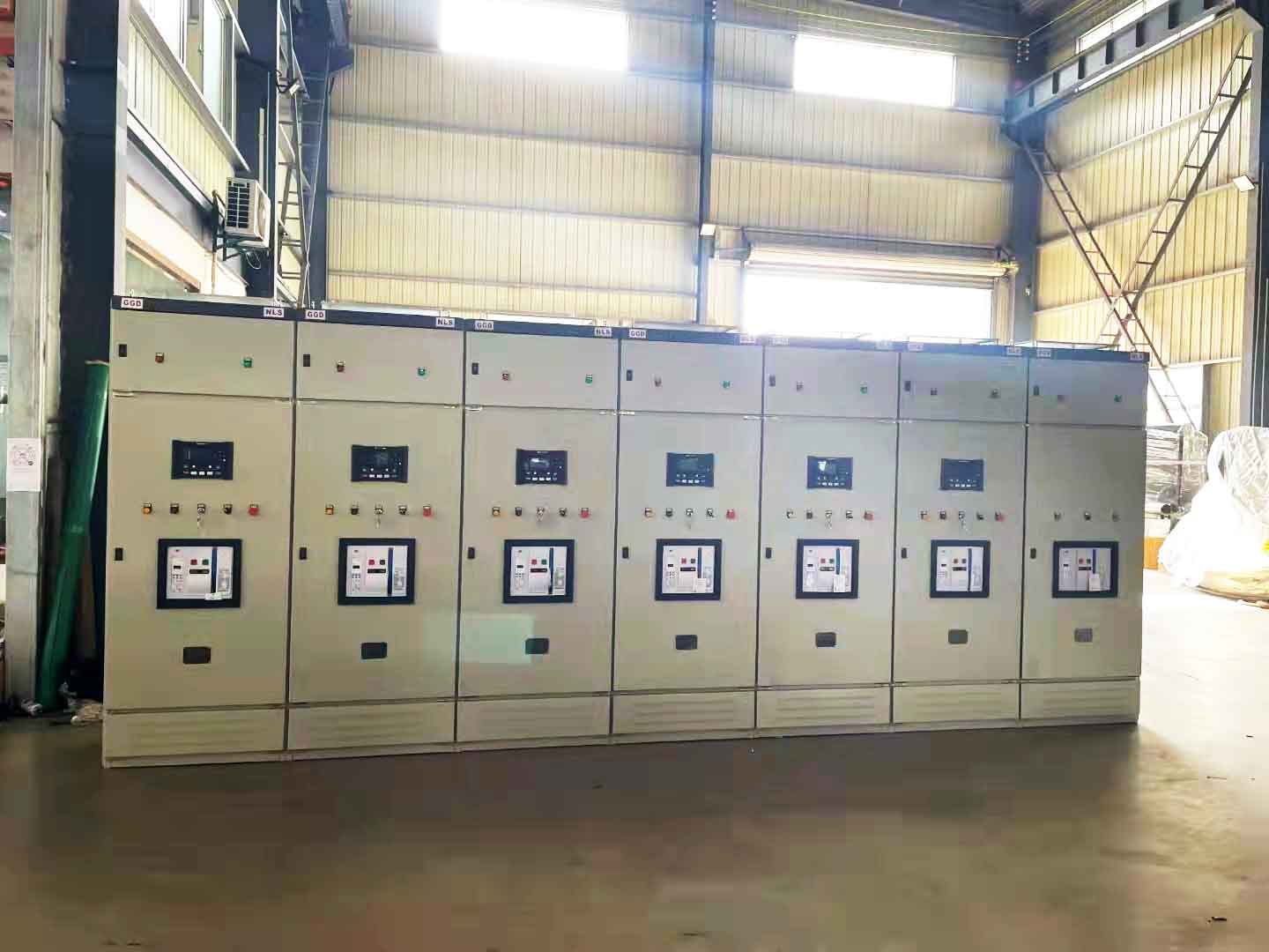 發(fā)電機(jī)并機(jī)柜